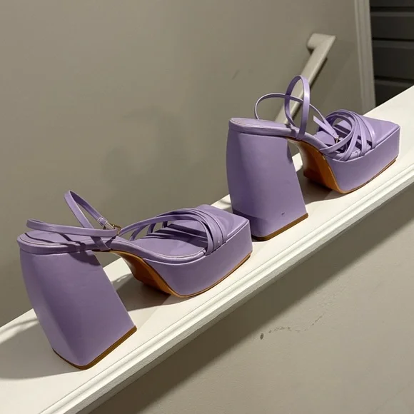 PrettyLittleThing Purple Platform Sandals - Picture 4 of 5